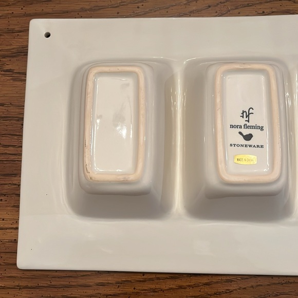 Nora Fleming Pearl Dot Divided Stoneware Dish - Picture 11 of 16